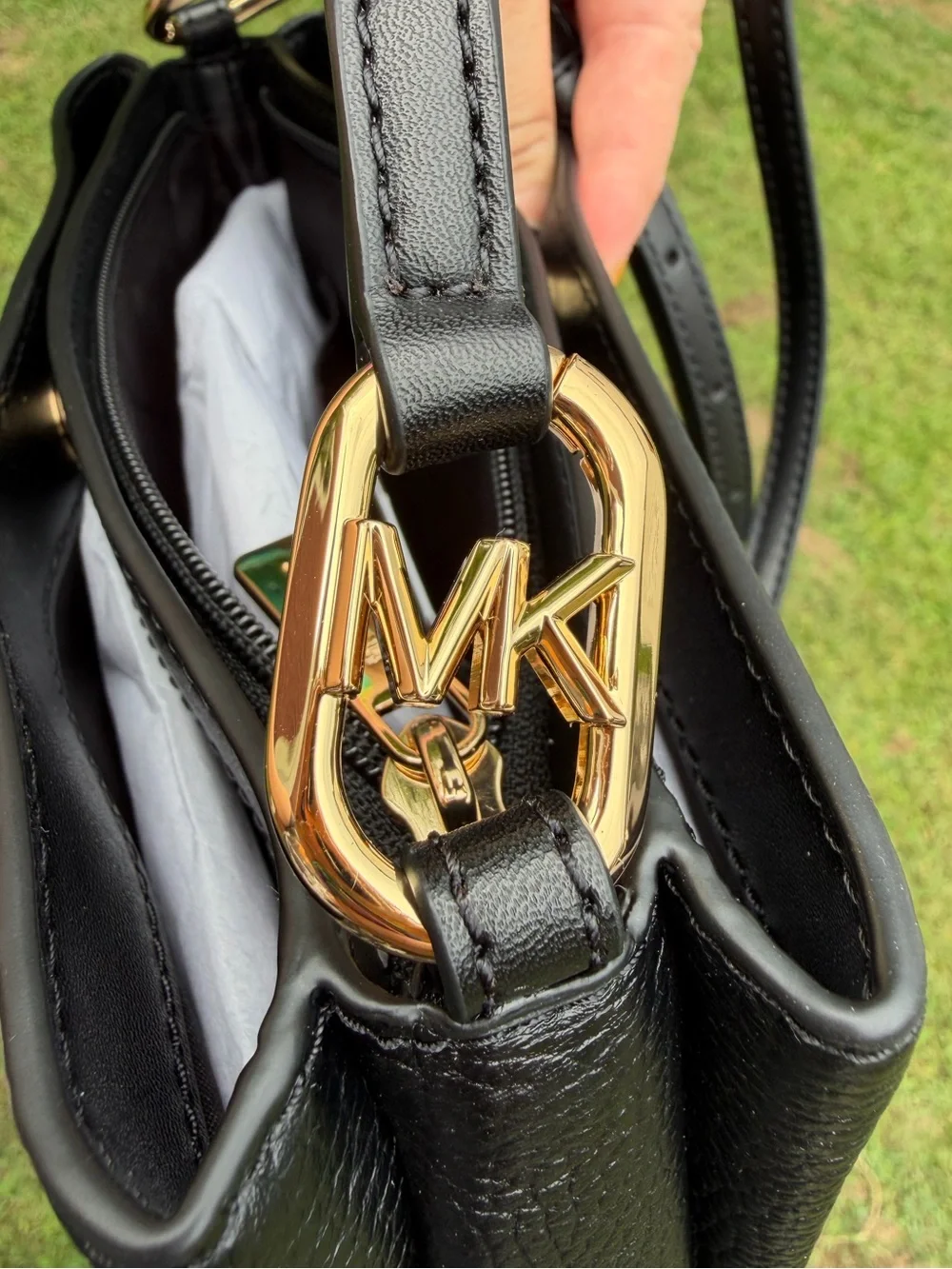 Michael Kors Trisha Medium Pebbled Leather Crossbody Bag Black NWT